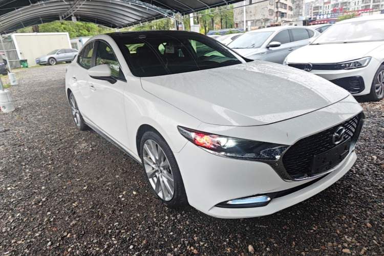 Used Mazda 3 Axela 2020 2.0L Automatic ZhiXuan Edition Exterior 1