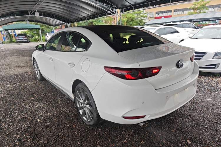 Used Mazda 3 Axela 2020 2.0L Automatic ZhiXuan Edition Exterior 2