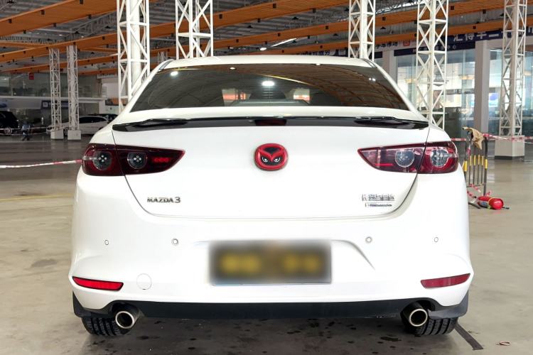 Used Mazda 3 Axela 2020 1.5L Automatic ZhiMei Edition Exterior 4