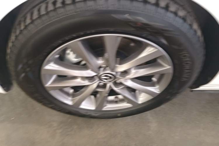 Used Mazda 3 Axela 2020 1.5L Automatic Zhiyue Sunroof Version Exterior 4