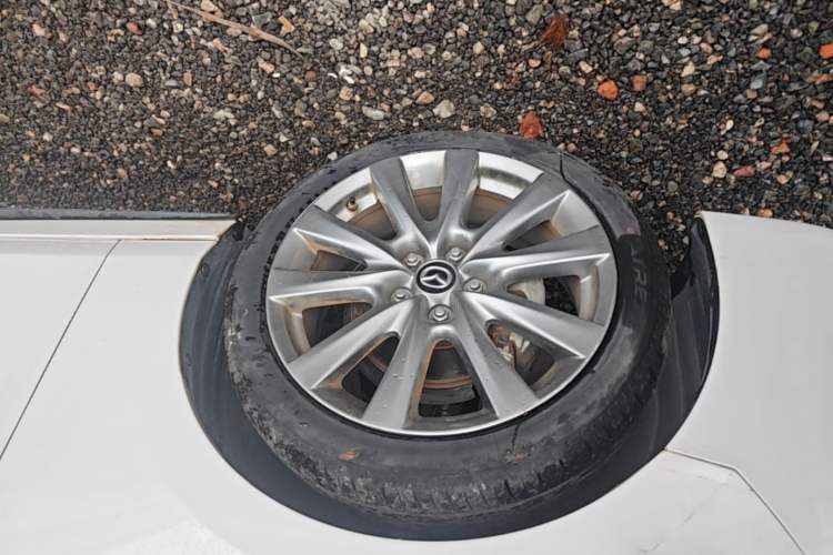Used Mazda 3 Axela 2020 2.0L Automatic ZhiXuan Edition Exterior 4