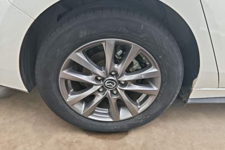 Used Mazda 3 Axela 2020 1.5L Automatic ZhiMei Edition Exterior 5