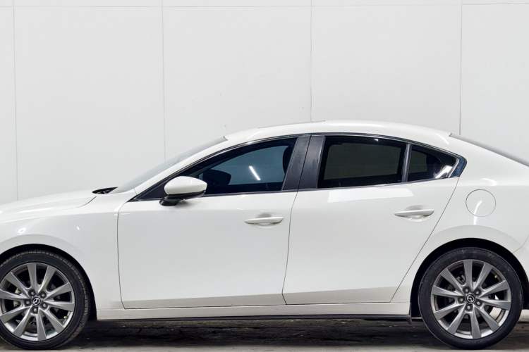 Used Mazda 3 Axela 2020 2.0L Automatic Zhiya Edition Exterior 7