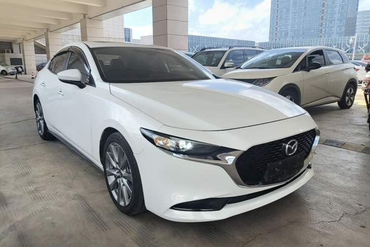 Used Mazda 3 Axela 2020 2.0L Automatic ZhiXuan Edition Front Right 45 Deg
