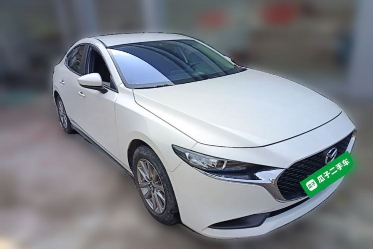 Used Mazda 3 Axela 2020 1.5L Automatic ZhiMei Edition Front Right 45 Deg