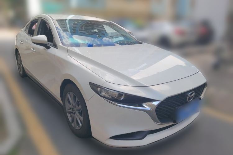 Used Mazda 3 Axela 2020 1.5L Automatic ZhiMei Edition Front Right 45 Deg