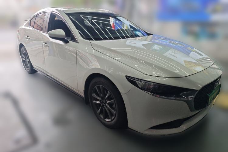 Used Mazda 3 Axela 2020 1.5L Automatic ZhiMei Edition Front Right 45 Deg