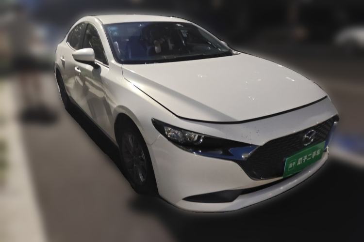 Used Mazda 3 Axela 2020 1.5L Automatic ZhiMei Edition Front Right 45 Deg