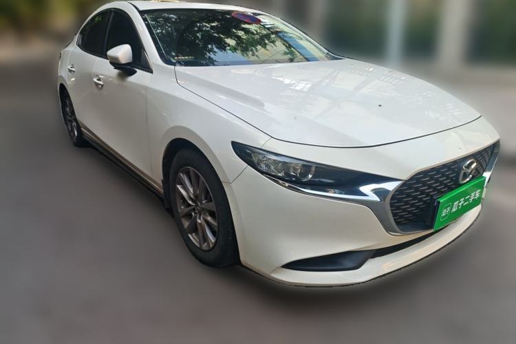Used Mazda 3 Axela 2020 1.5L Automatic Luxury Version Front Right 45 Deg