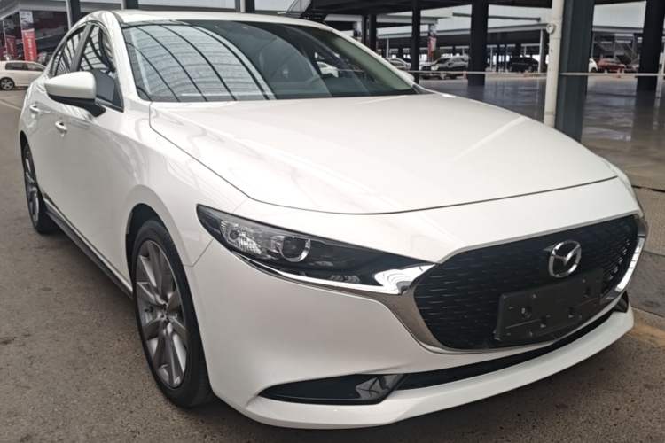 Used Mazda 3 Axela 2020 2.0L Automatic Zhiya Edition Front Right 45 Deg