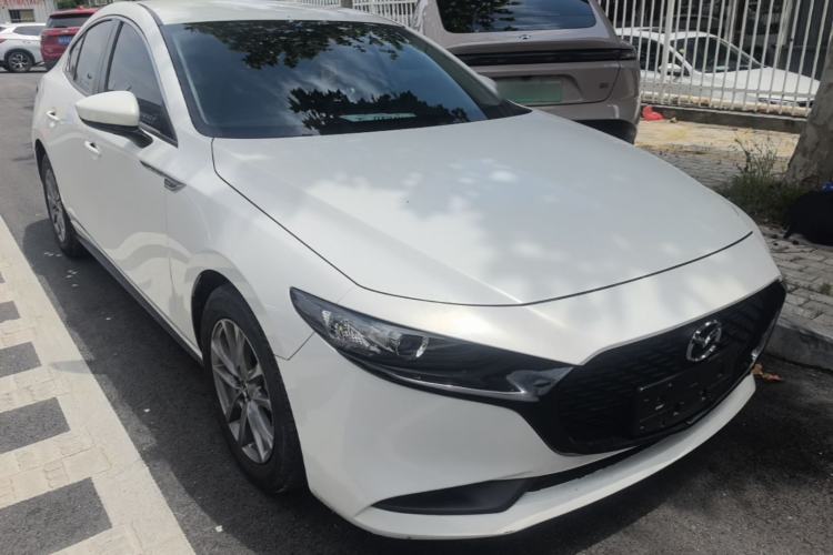 Used Mazda 3 Axela 2020 1.5L Automatic ZhiMei Edition Front Right 45 Deg