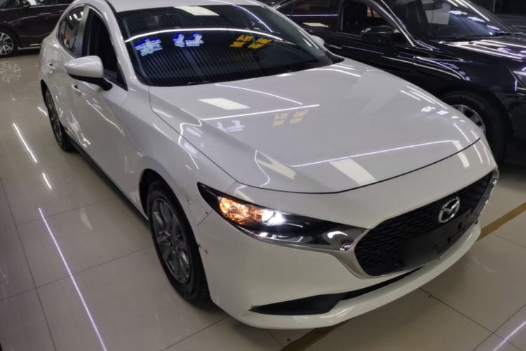 Used Mazda 3 Axela 2020 1.5L Automatic ZhiMei Edition Front Right 45 Deg