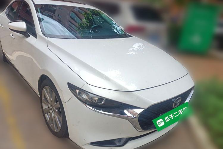 Used Mazda 3 Axela 2020 2.0L Automatic ZhiXuan Edition Front Right 45 Deg