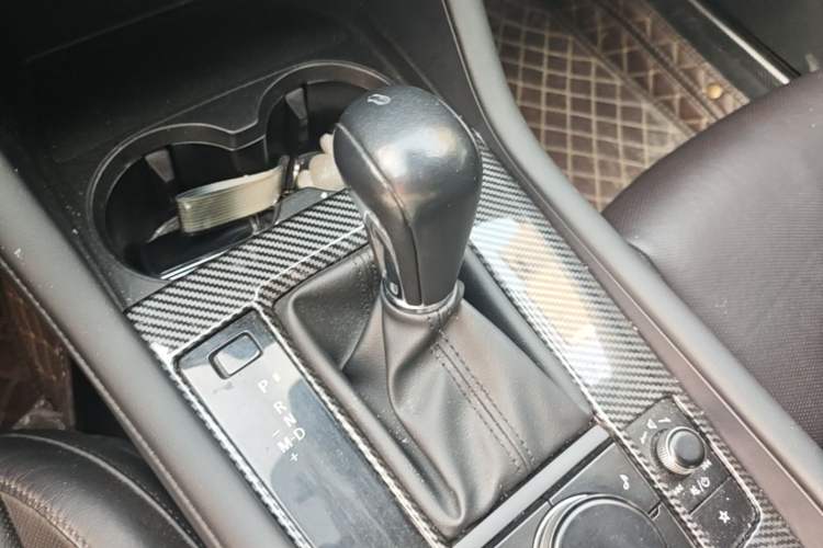 Used Mazda 3 Axela 2020 2.0L Automatic Zhiya Edition Gear Lever
