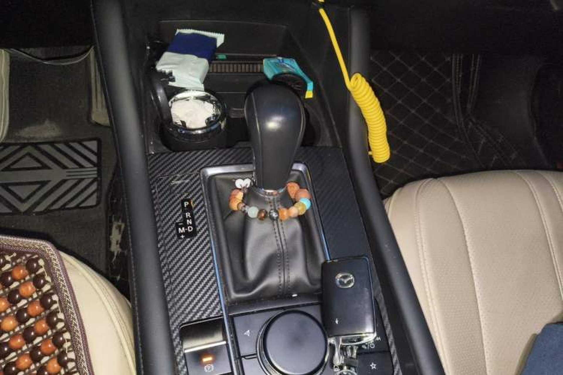 Used Mazda 3 Axela 2020 2.0L Automatic ZhiXuan Edition Gear Lever
