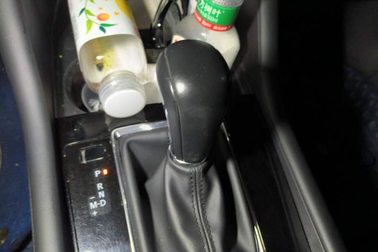 Used Mazda 3 Axela 2020 2.0L Automatic ZhiXuan Edition Gear Lever