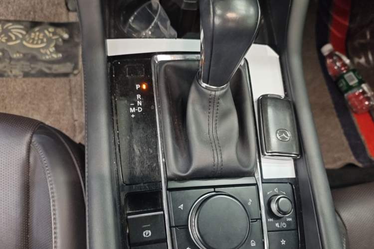 Used Mazda 3 Axela 2020 2.0L Automatic Zhiya Edition Gear Lever