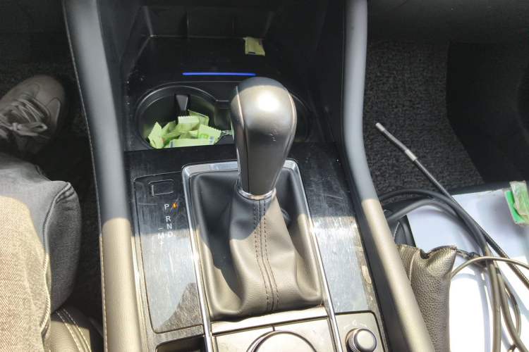 Used Mazda 3 Axela 2020 2.0L Automatic ZhiXuan Edition Gear Lever