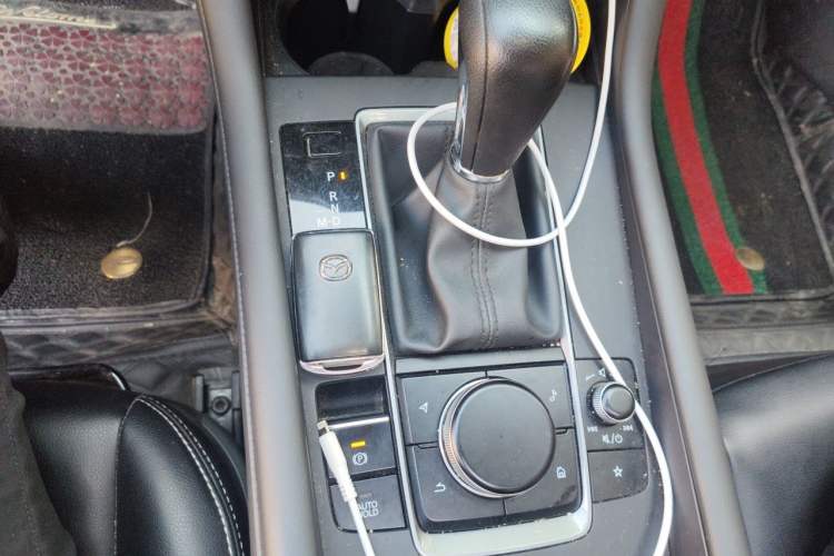 Used Mazda 3 Axela 2020 1.5L Automatic Zhiyue Sunroof Version Gear Lever