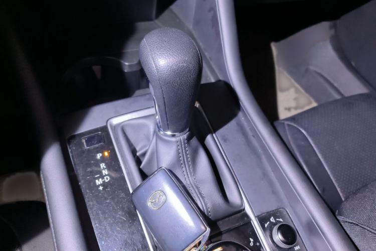 Used Mazda 3 Axela 2020 1.5L Automatic ZhiMei Edition Gear Lever