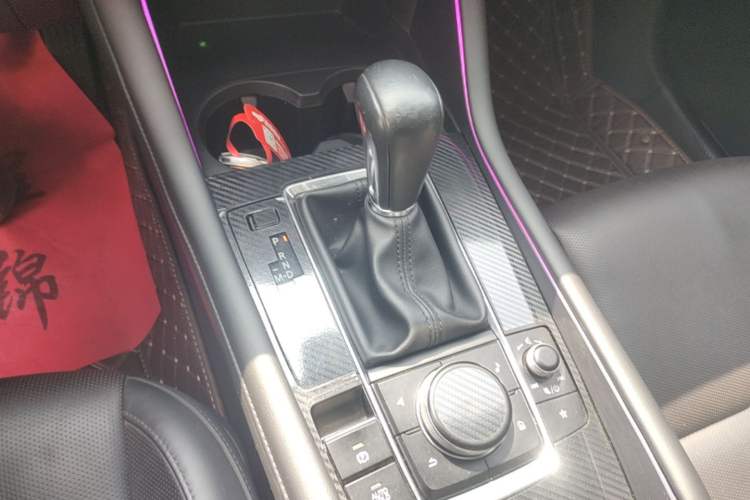 Used Mazda 3 Axela 2020 2.0L Automatic Zhiya Edition Gear Lever