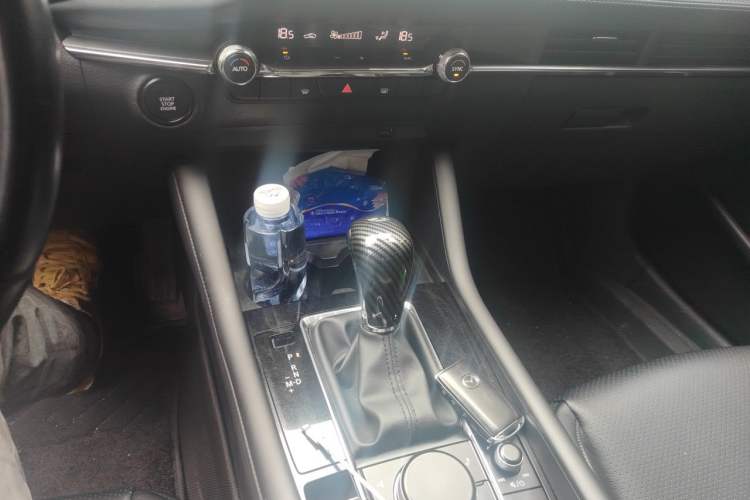 Used Mazda 3 Axela 2020 2.0L Automatic ZhiXuan Edition Gear Lever