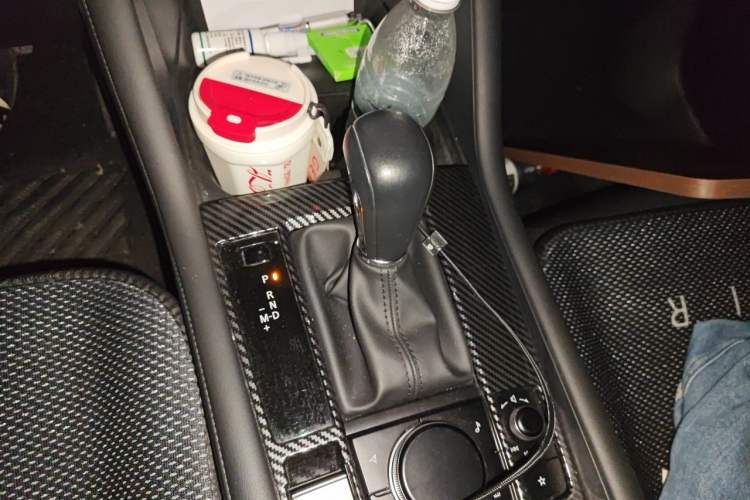 Used Mazda 3 Axela 2020 2.0L Automatic ZhiXuan Edition Gear Lever