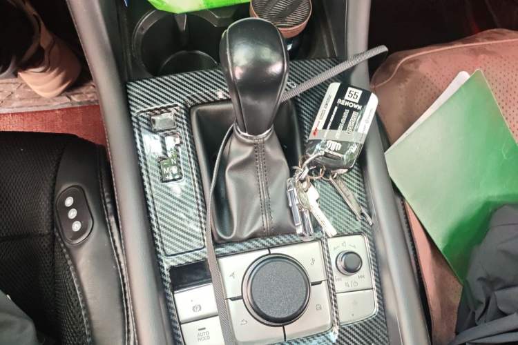 Used Mazda 3 Axela 2020 2.0L Automatic Zhiya Edition Gear Lever