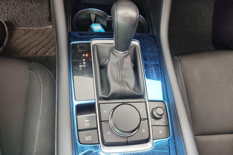 Used Mazda 3 Axela 2020 1.5L Automatic ZhiMei Edition Gear Lever