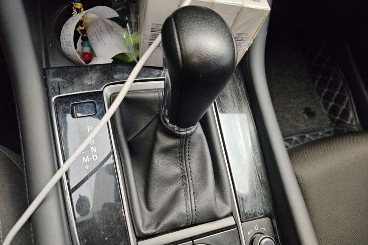 Used Mazda 3 Axela 2020 1.5L Automatic ZhiMei Edition Gear Lever