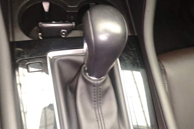 Used Mazda 3 Axela 2020 2.0L Automatic Zhiya Edition Gear Lever
