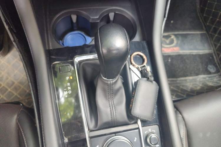 Used Mazda 3 Axela 2020 2.0L Automatic Zhiya Edition Gear Lever