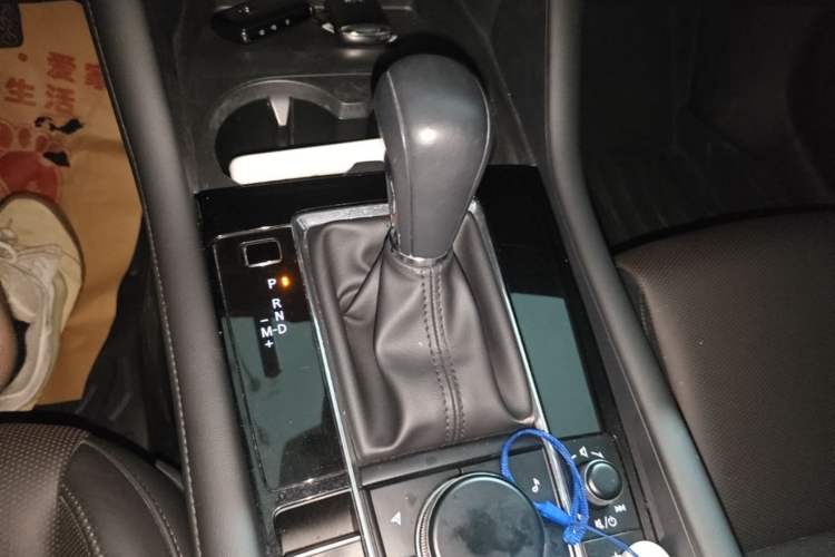Used Mazda 3 Axela 2020 2.0L Automatic Zhiya Edition Gear Lever