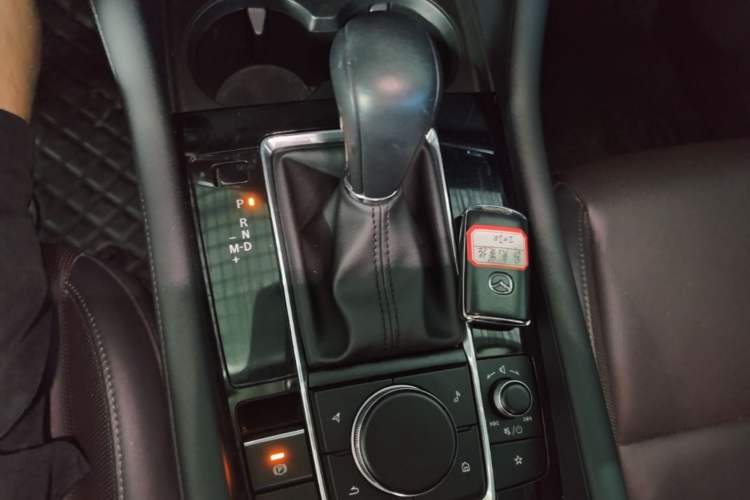 Used Mazda 3 Axela 2020 2.0L Automatic Zhiya Edition Gear Lever