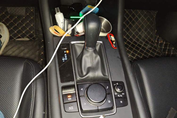 Used Mazda 3 Axela 2020 1.5L Automatic ZhiMei Edition Gear Lever