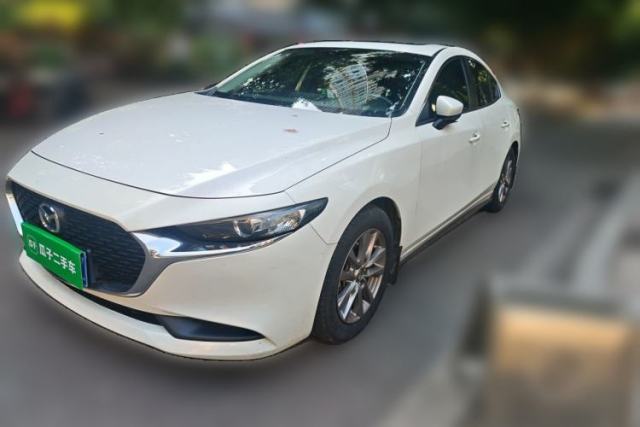 Used Mazda 3 Axela 2020 1.5L Automatic Luxury Version