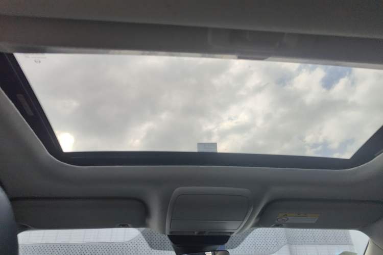 Used Mazda 3 Axela 2020 1.5L Automatic Zhiyue Sunroof Version Headliner