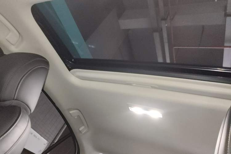 Used Mazda 3 Axela 2020 2.0L Automatic Zhiya Edition Headliner