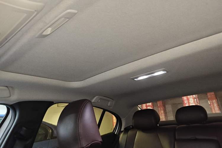 Used Mazda 3 Axela 2020 1.5L Automatic Zhiyue Sunroof Version Headliner