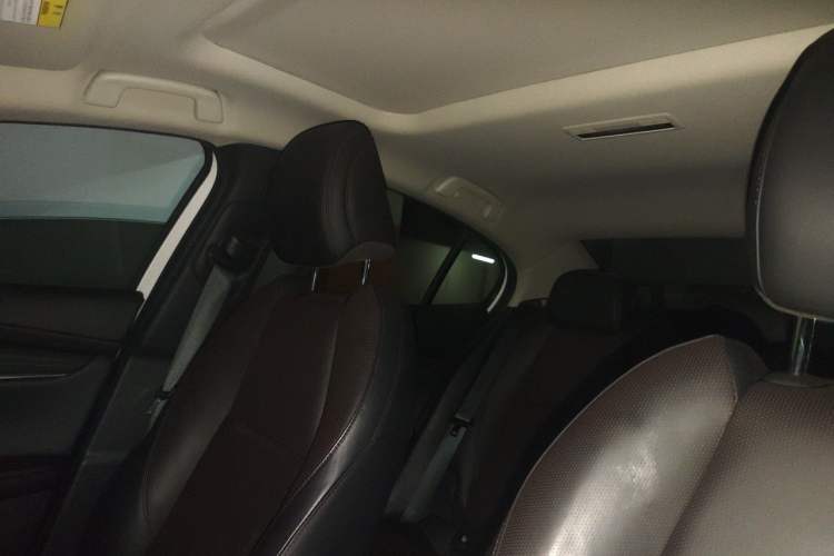 Used Mazda 3 Axela 2020 2.0L Automatic Zhiya Edition Headliner