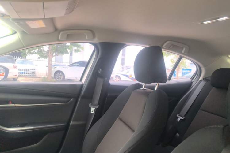 Used Mazda 3 Axela 2020 1.5L Automatic ZhiMei Edition Headliner