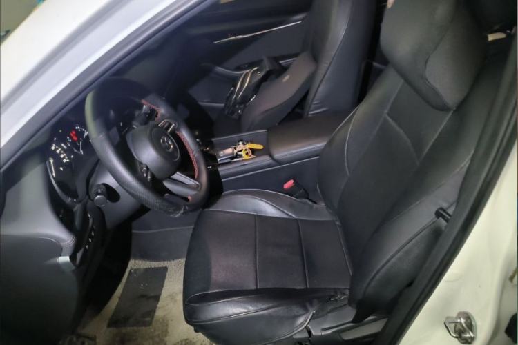 Used Mazda 3 Axela 2020 1.5L Automatic ZhiMei Edition Interior 1