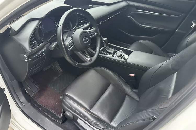Used Mazda 3 Axela 2020 2.0L Automatic Zhiya Edition Interior 1