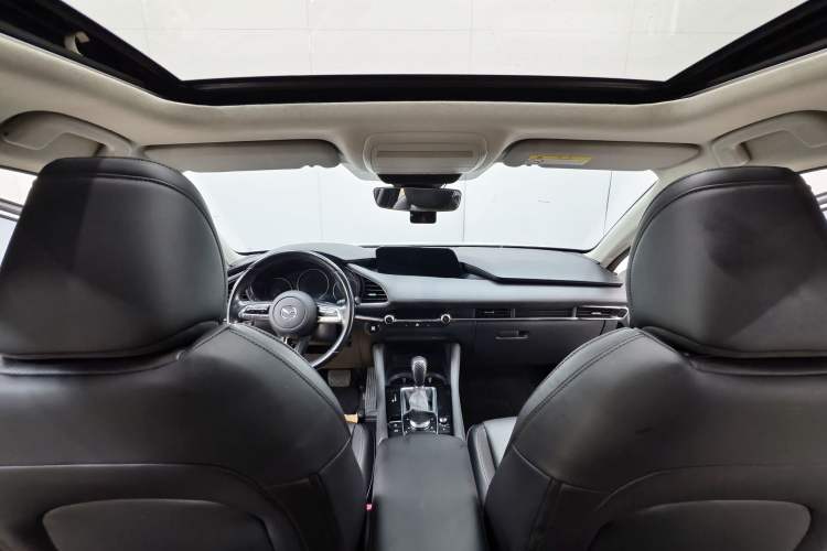 Used Mazda 3 Axela 2020 2.0L Automatic Zhiya Edition Interior 1
