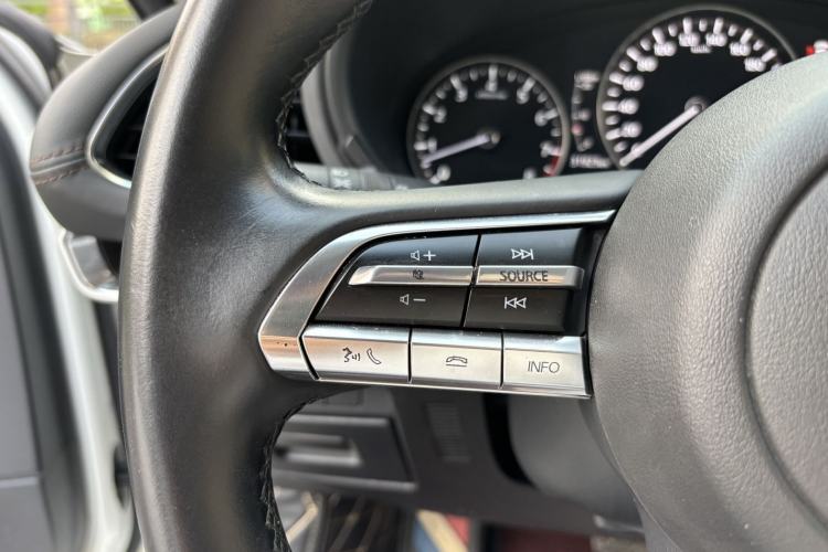 Used Mazda 3 Axela 2020 2.0L Automatic Zhiya Edition Interior 10