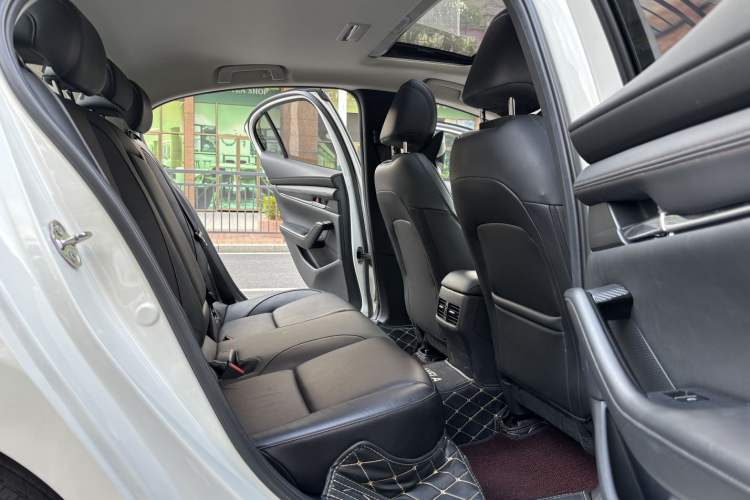 Used Mazda 3 Axela 2020 2.0L Automatic Zhiya Edition Interior 2