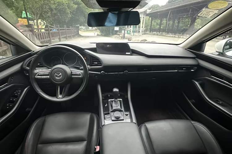 Used Mazda 3 Axela 2020 2.0L Automatic Zhiya Edition Interior 2