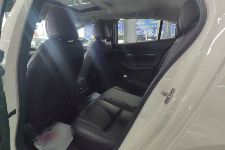 Used Mazda 3 Axela 2020 2.0L Automatic Zhiya Edition Interior 2