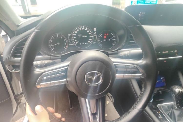 Used Mazda 3 Axela 2020 2.0L Automatic ZhiXuan Edition Interior 3