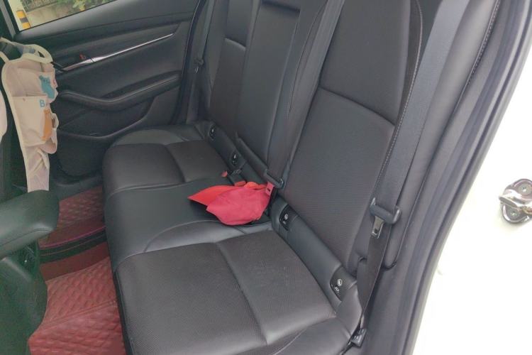 Used Mazda 3 Axela 2020 2.0L Automatic Zhiya Edition Interior 4